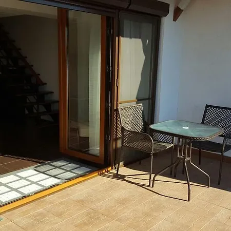 Comfy Duplex - Next To The Beach *