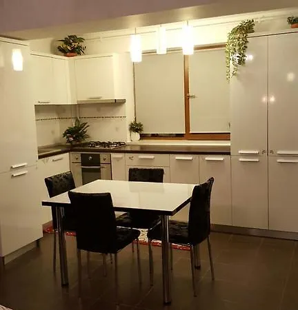 Comfy Duplex - Next To The Beach